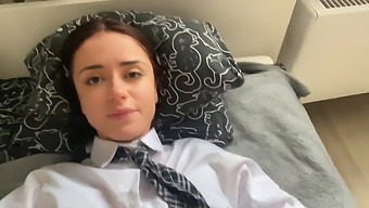 Mon Ex-Petite Amie A Été Remplacée Par Ma Belle-Soeur À L'École