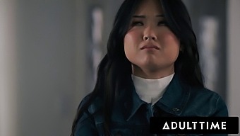 Lulu Chu'S First Lesbian Encounter With September Reign: A Sensual Reality Experience
