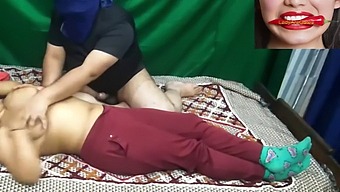 Echte Massage En Geslachtsgemeenschap In Een Indiase Spa