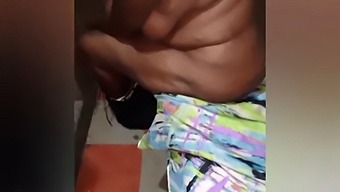 Mis Aventuras Con Una Abuela Afroamericana Mayor, Bien Dotada Y Voluptuosa En Las Trincheras