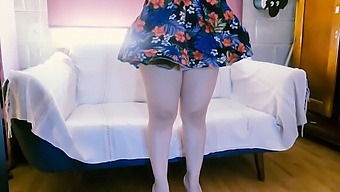 Peruvian Amateur Watches And Touches His Mistress Before Stripping Naked