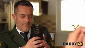 Daddy4k И Nikki Nuttz Снимаются В Горячей Европейской Секс-Сцене.